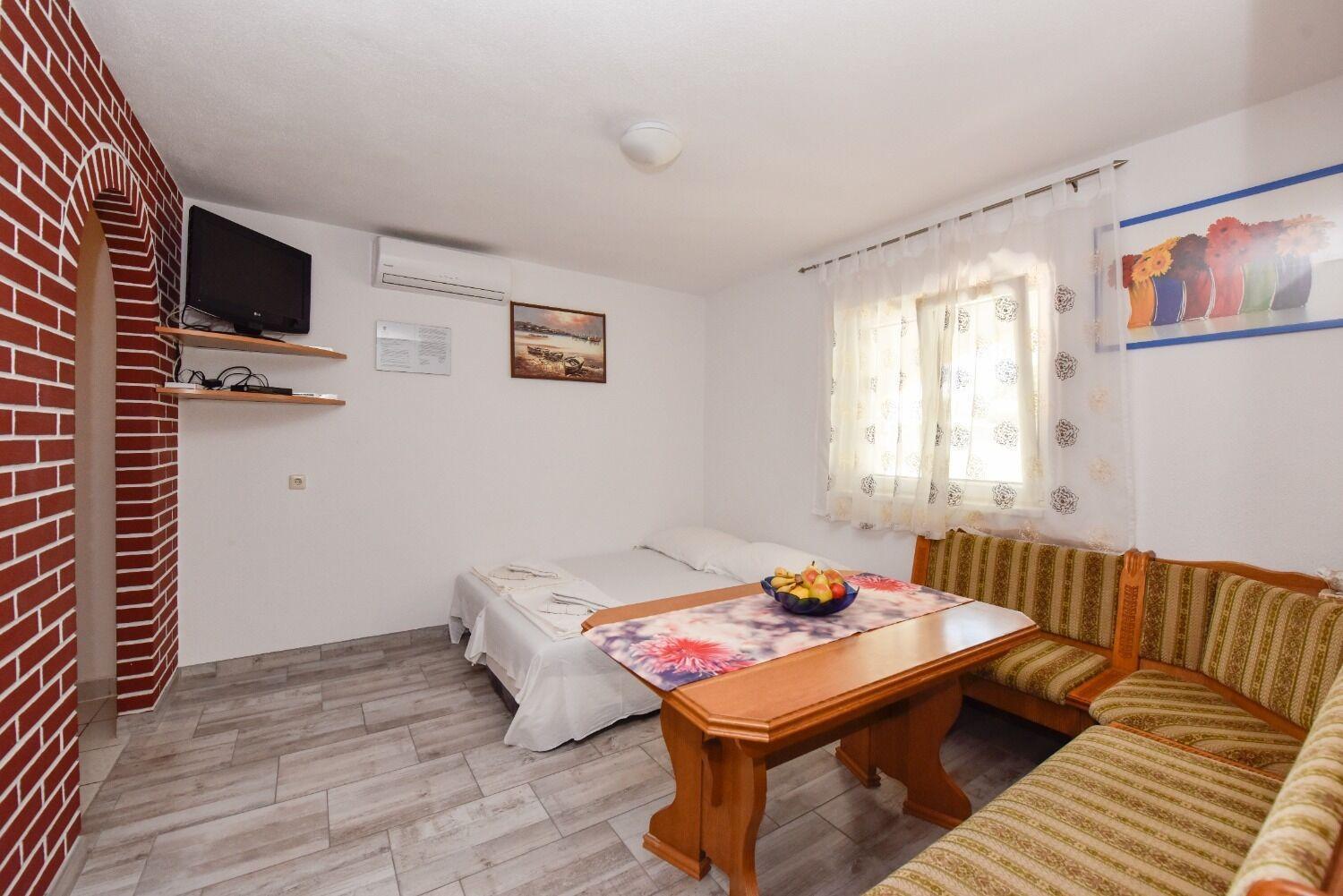 Apartments Mark - 200 M From Sea Novalja Exterior photo